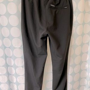 Jannuu x small essential jogger pant